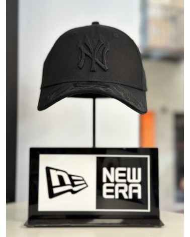 New Era - New York Yankees MLB Flame 9Forty Cap - Black