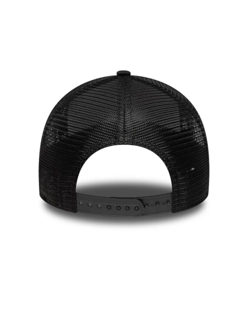 New Era - Graphic Patch Trucker Cap - Black | blockshops