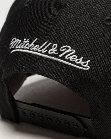 Mitchell & Ness - Chicago Bulls Team Script Snapback - Black