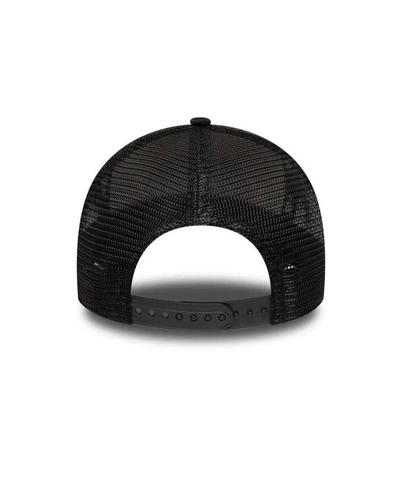 New Era - Oval Foam Patch Trucker Cap - Cream / Black