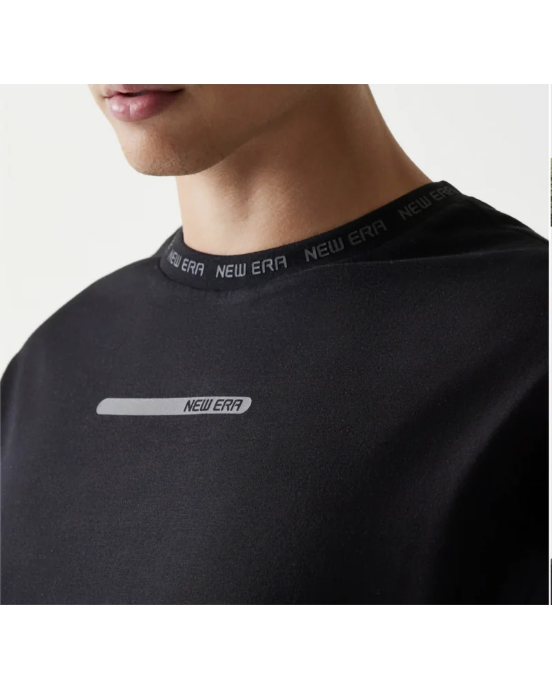 New Era - Oversized Tech Tee - Black
