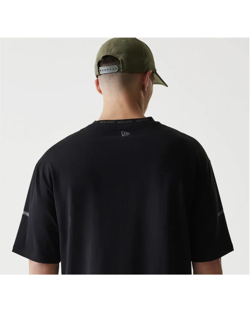 New Era - Oversized Tech Tee - Black