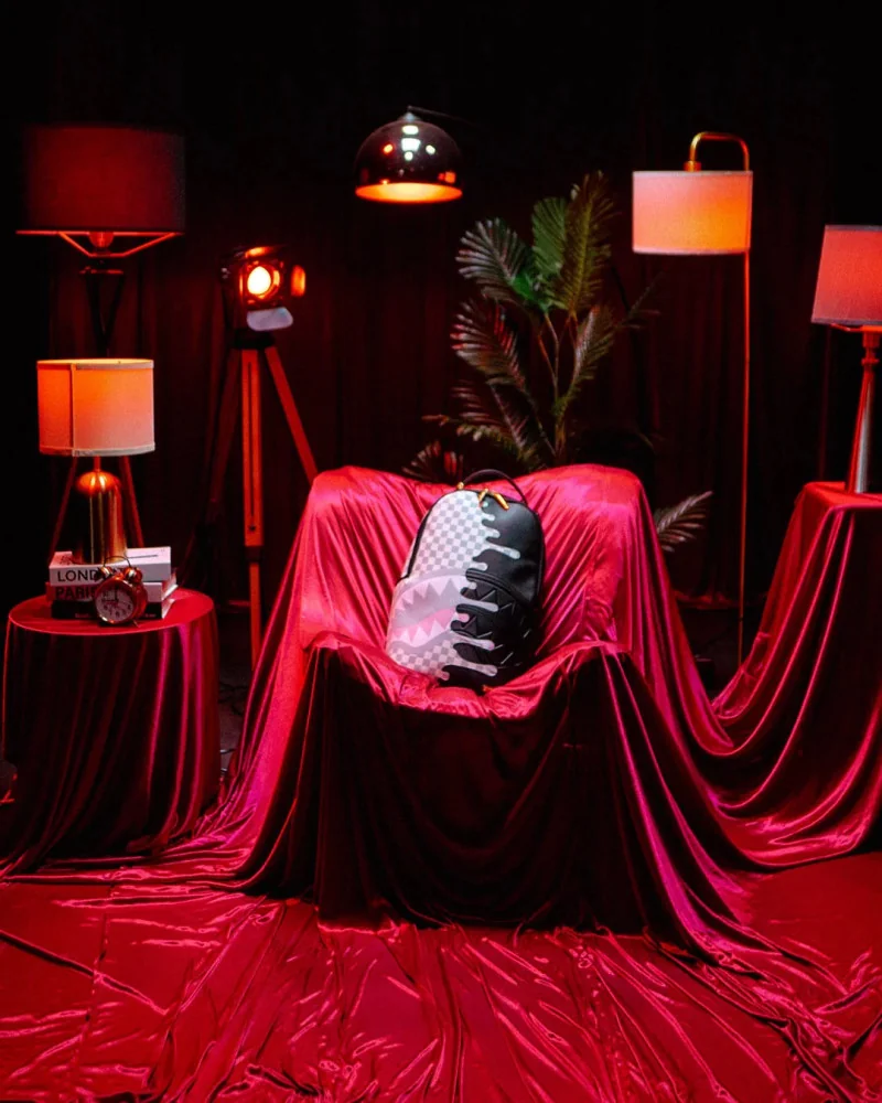 Sprayground NY - Penauts Snoopy Pink Stencil BackPack - Black/Pink