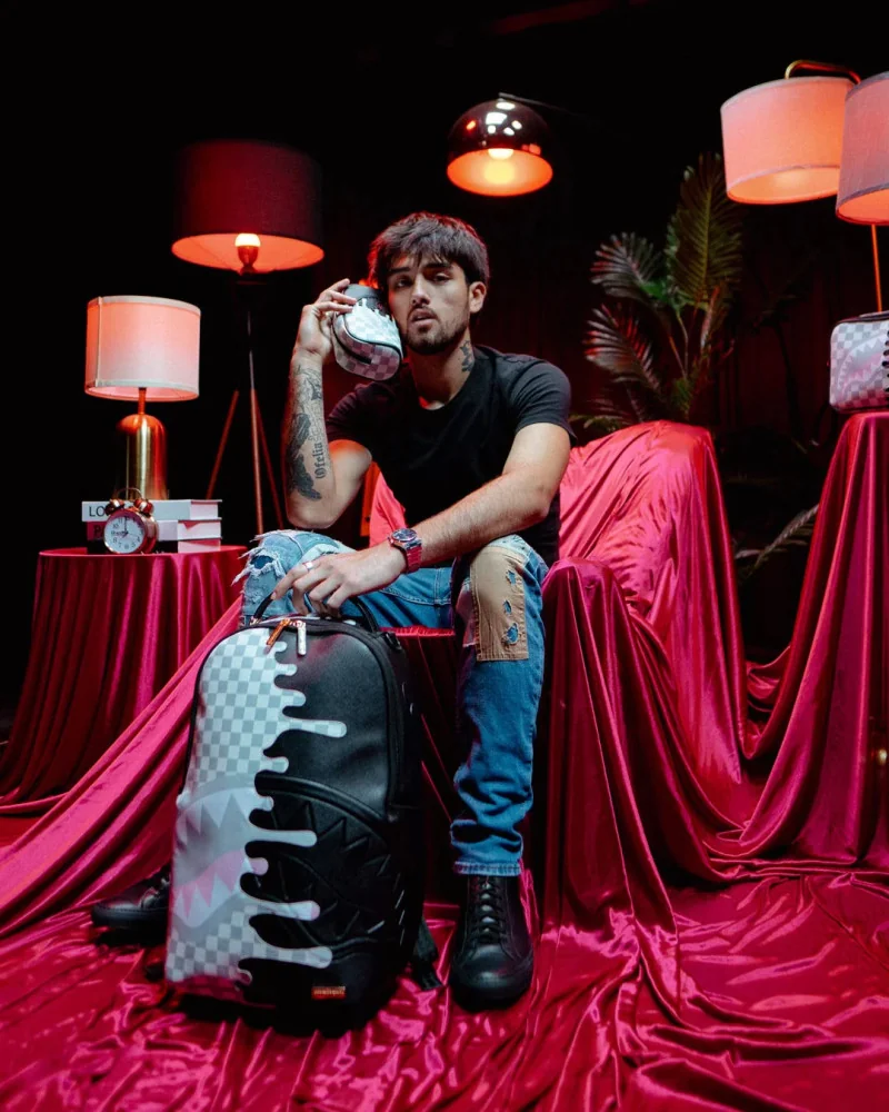 Sprayground NY - Penauts Snoopy Pink Stencil BackPack - Black/Pink