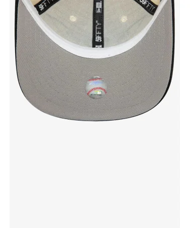 New Era - Pirates Team Wings Fitted Curved Cap - Beige / Black