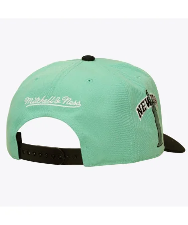 Mitchell & Ness - New York Knicks In The City Pro Snapback Cap - Mint / Black