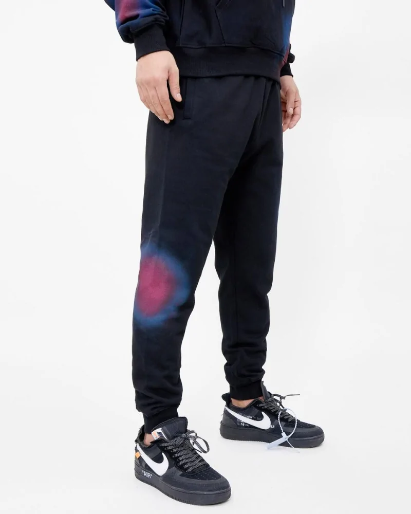 Black Pyramid - Spray Effect Sweatpants - Black | blockshops