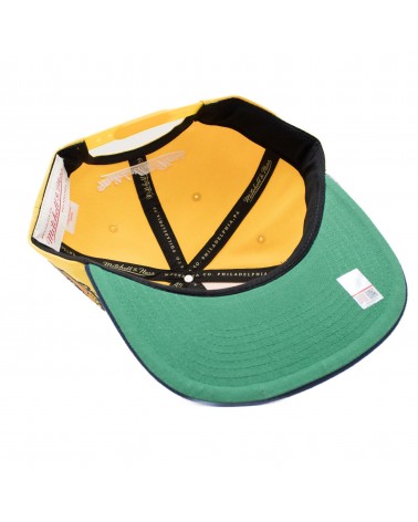 Mitchell & Ness - Marquette Eagles Half And Half Snapback - Yellow/