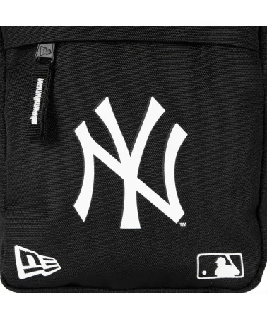 New Era - New York Yankees Logo Side Bag - Black / White | blockshops