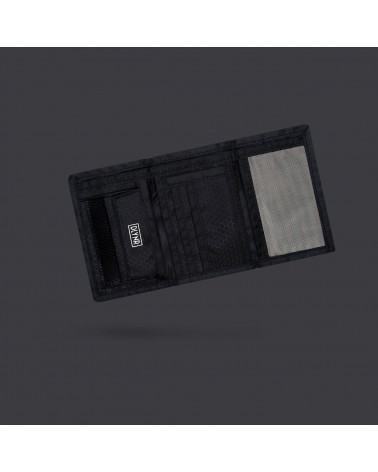 Dolly Noire - Corporate Reflective Wallet - Black