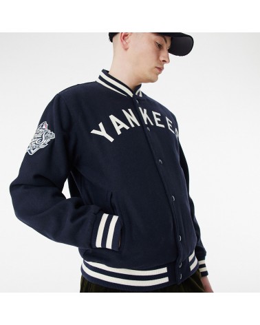 Buy New York Yankees Arched Retro Lined Windbreaker Men's MLB Shop from  Mitchell & Ness. Find Mitchell & Ness fashion & more at